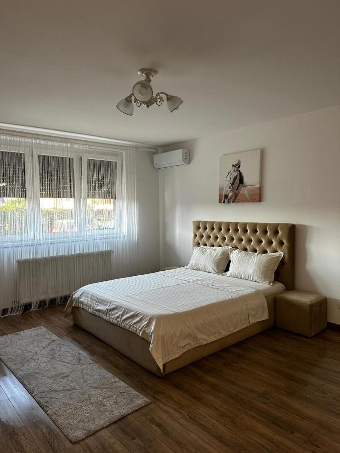 Апартаменты Anastasia Apartament Орадя Экстерьер фото